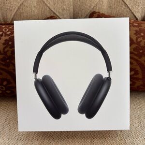 Apple AirPods Max with Smart Case- Midnight